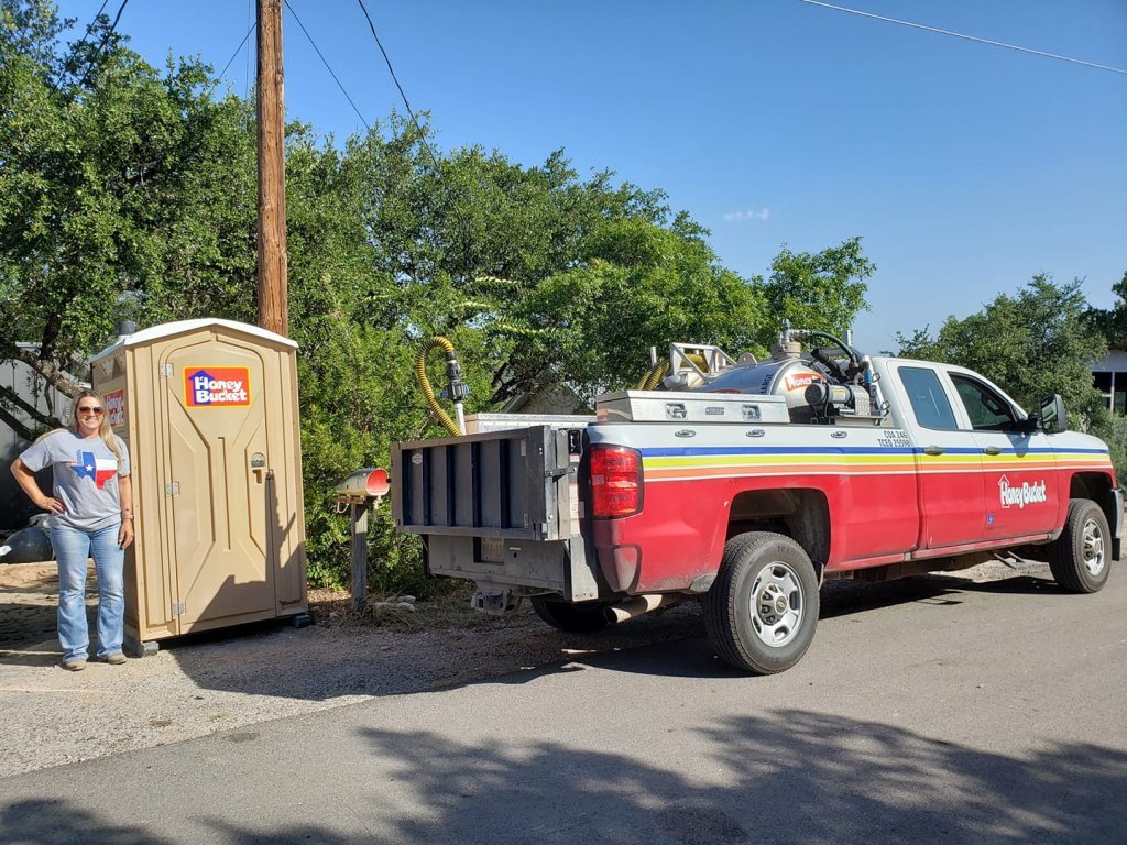 Honey Bucket in Kingsland TX